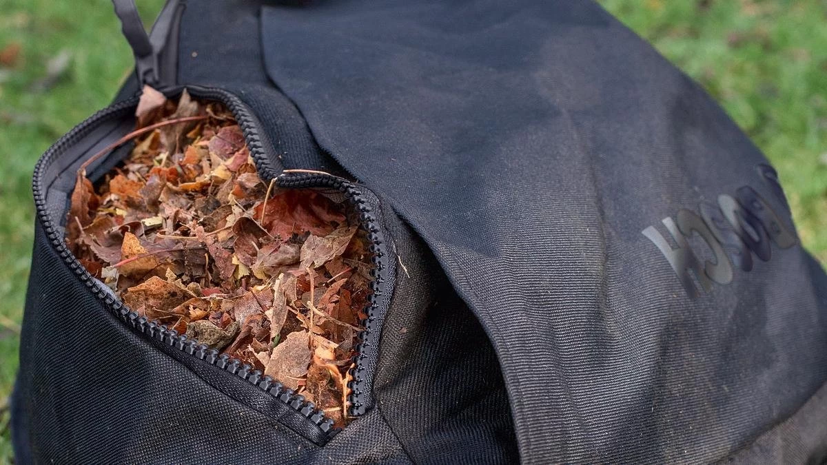 Bosch UniversalGardenTidy 3000 Bladblazer - Op Snoer - 3000 W - Afbeelding 10