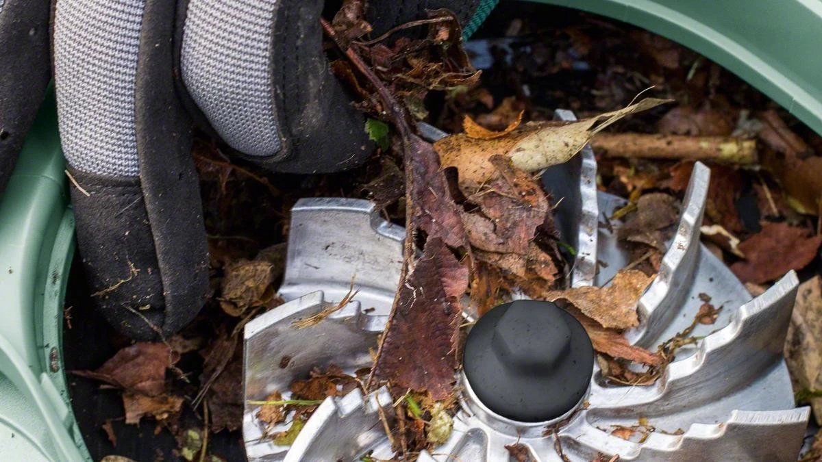 Bosch UniversalGardenTidy 3000 Bladblazer - Op Snoer - 3000 W - Afbeelding 8