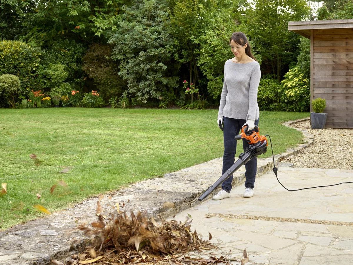 Black & Decker BLACK+DECKER BEBLV301 Bladblazer - Blaas En Zuigfunctie - Rugzak Als Opvangzak - Afbeelding 12